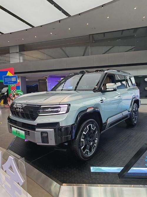 佛山349比亚迪方程豹硬派越野的爆款，英菲尼迪35周年与你共成长